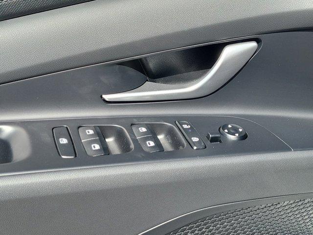 new 2025 Hyundai Elantra car, priced at $23,237