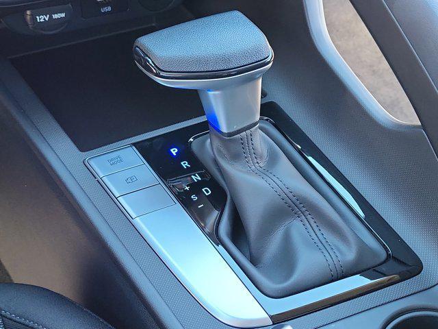 new 2025 Hyundai Elantra car, priced at $23,237
