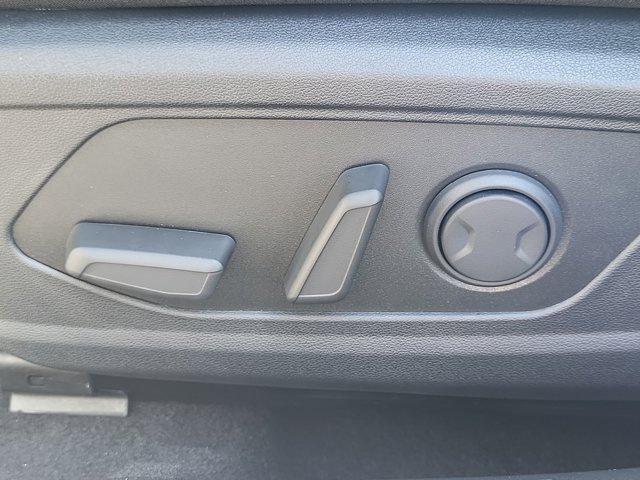 new 2025 Hyundai Elantra car, priced at $27,379