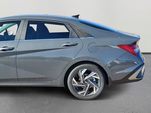 new 2025 Hyundai Elantra car, priced at $28,112