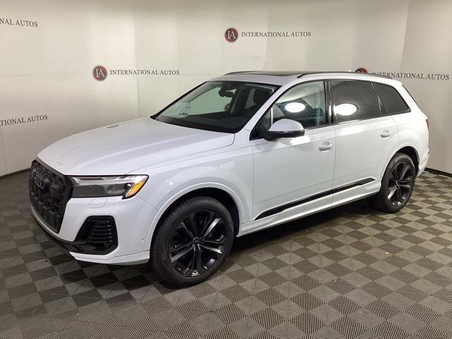 new 2025 Audi Q7 car, priced at $77,605