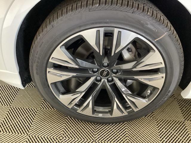 new 2025 Audi Q8 car, priced at $88,195