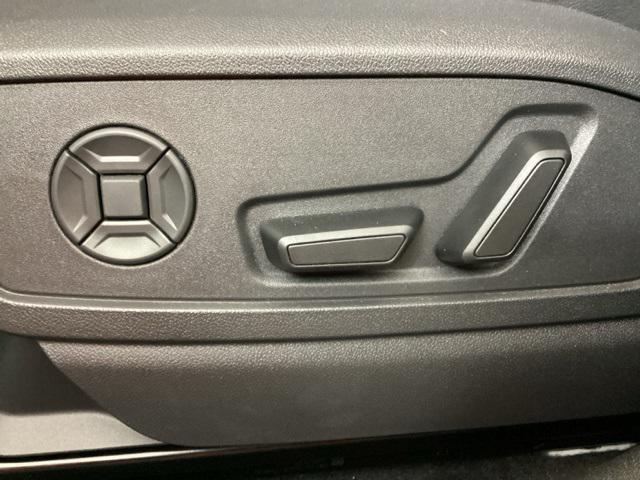 new 2025 Audi Q5 car, priced at $57,378