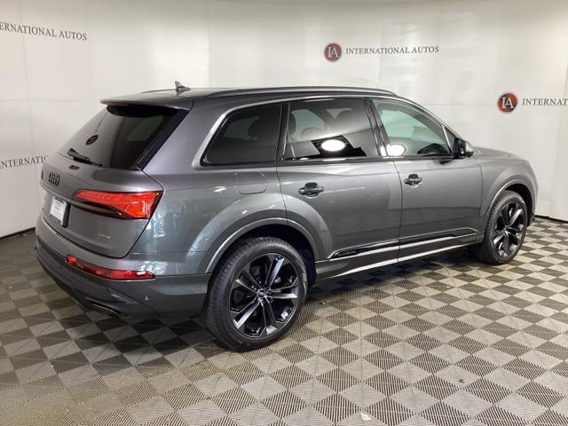 new 2025 Audi Q7 car, priced at $74,645