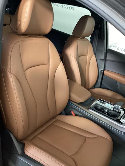 new 2025 Audi Q7 car, priced at $74,645