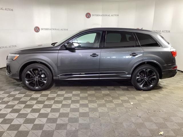 new 2025 Audi Q7 car, priced at $74,645
