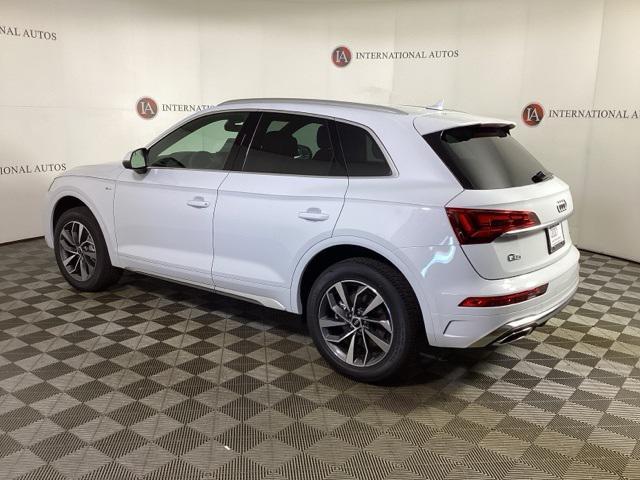 new 2024 Audi Q5 car, priced at $52,330