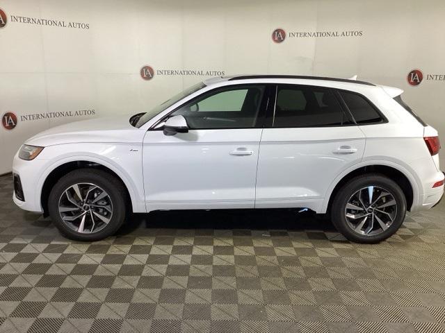 new 2024 Audi Q5 car, priced at $52,580