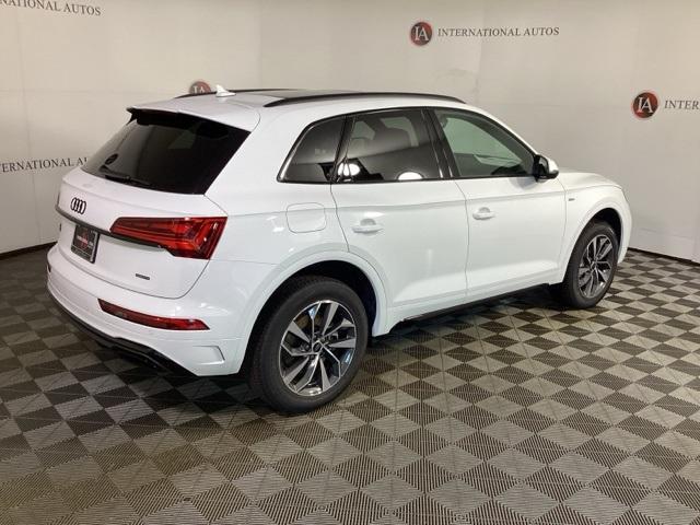 new 2024 Audi Q5 car, priced at $52,580