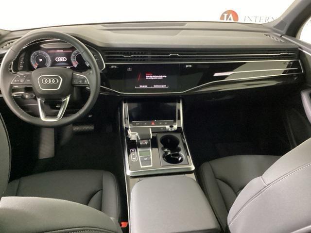 new 2025 Audi Q7 car, priced at $75,395