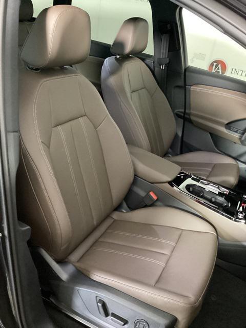 new 2025 Audi Q6 e-tron car, priced at $68,562