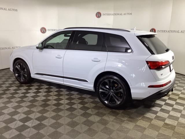 new 2025 Audi Q7 car, priced at $83,695