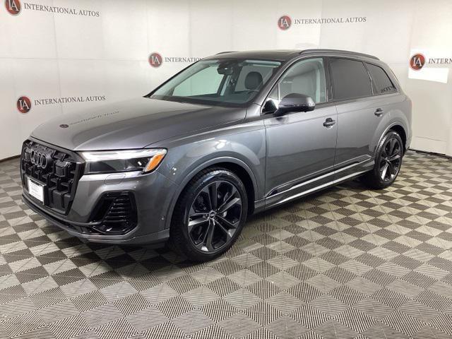 new 2025 Audi Q7 car, priced at $73,611