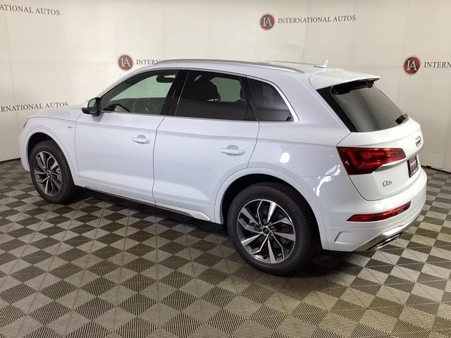 new 2024 Audi Q5 car, priced at $52,330