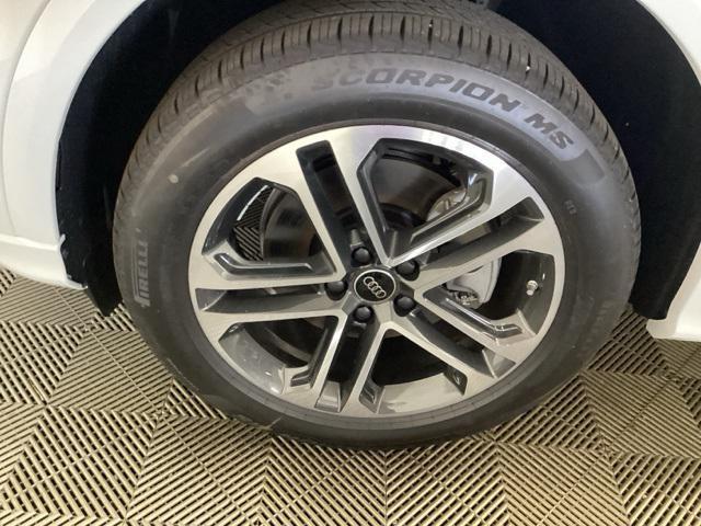 new 2025 Audi Q5 car, priced at $60,175