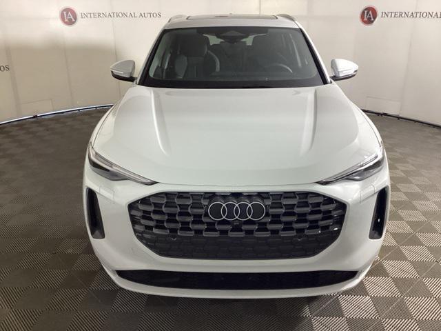 new 2025 Audi Q5 car, priced at $60,175