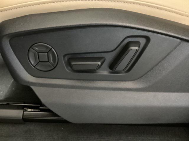 new 2025 Audi Q7 car, priced at $69,250