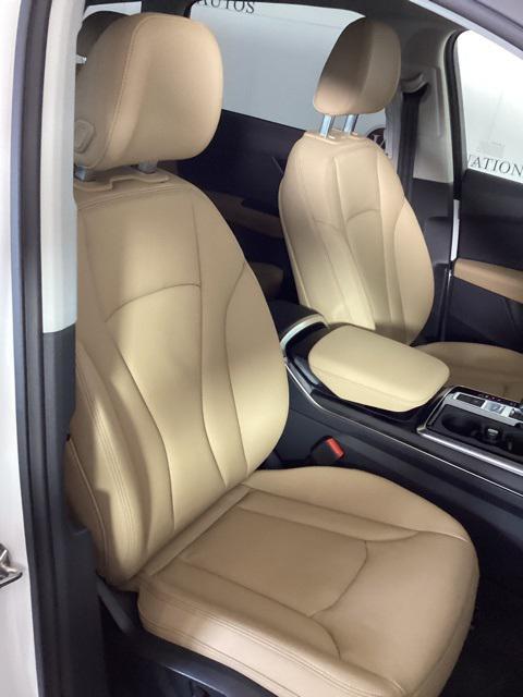 new 2025 Audi Q7 car, priced at $69,250