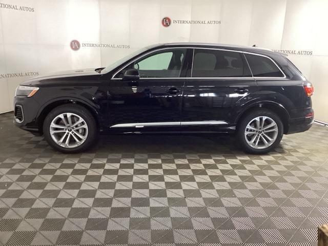 new 2025 Audi Q7 car, priced at $68,181