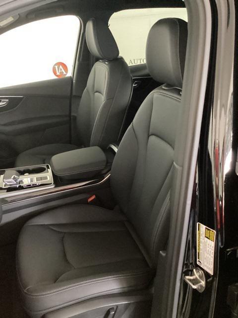 new 2025 Audi Q7 car, priced at $68,181