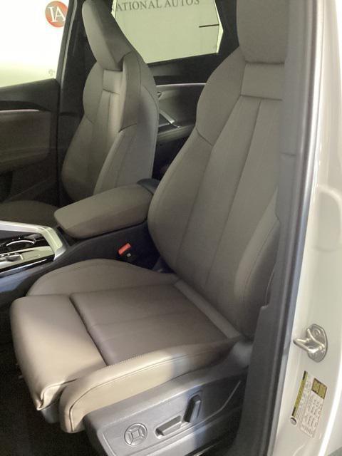 new 2025 Audi Q5 car, priced at $60,975