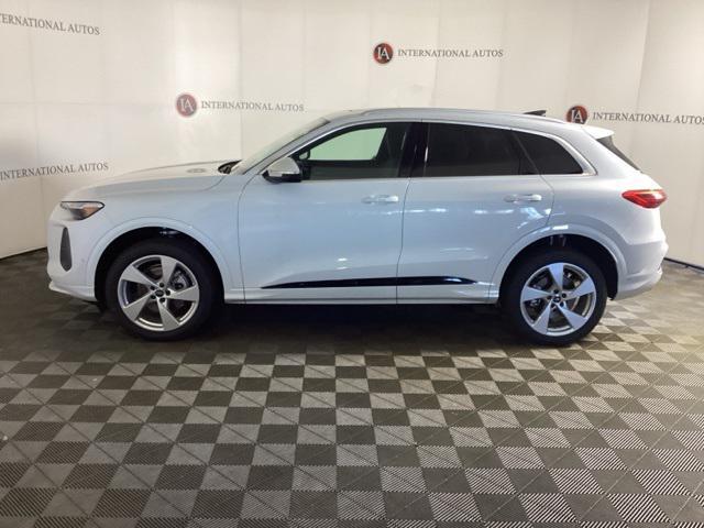 new 2025 Audi Q5 car, priced at $60,975