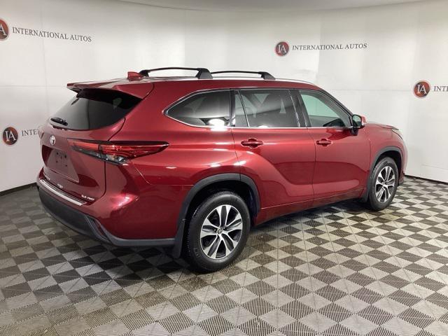 used 2020 Toyota Highlander car, priced at $28,991