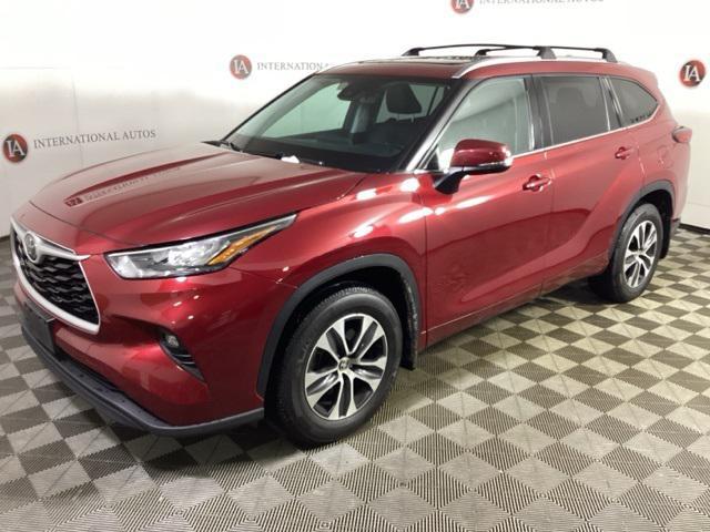 used 2020 Toyota Highlander car, priced at $28,991