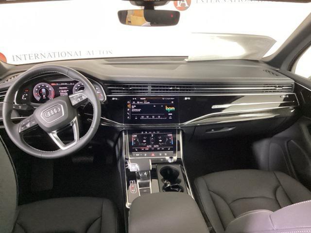 new 2025 Audi Q7 car, priced at $70,950