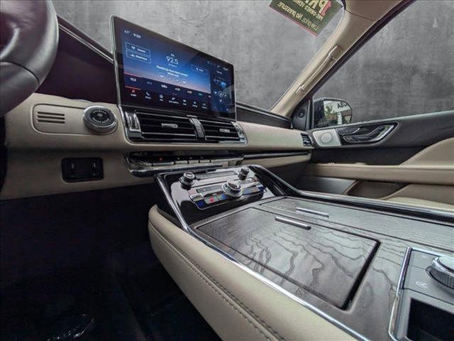 used 2023 Lincoln Navigator car, priced at $73,936