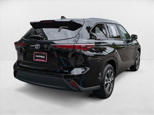 used 2024 Toyota Highlander car, priced at $38,450