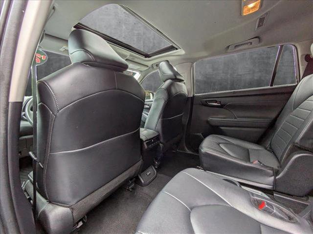 used 2024 Toyota Highlander car, priced at $42,117