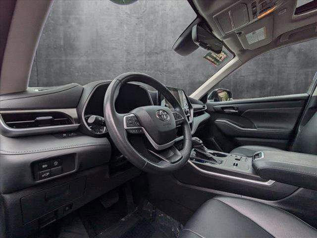 used 2024 Toyota Highlander car, priced at $42,117