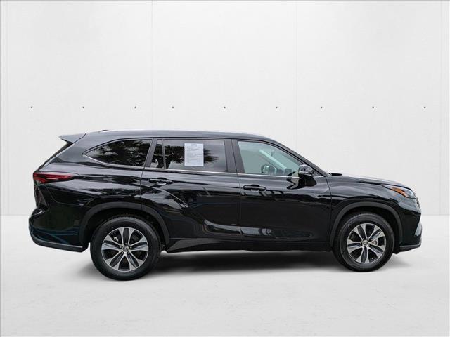 used 2024 Toyota Highlander car, priced at $38,450