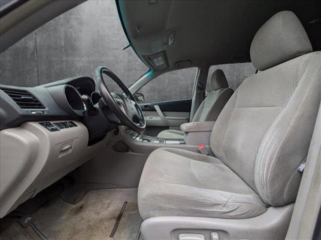 used 2010 Toyota Highlander car, priced at $8,915