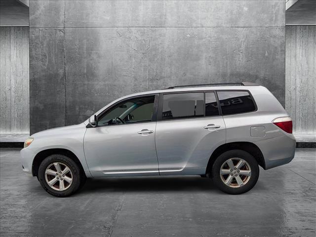 used 2010 Toyota Highlander car, priced at $8,915