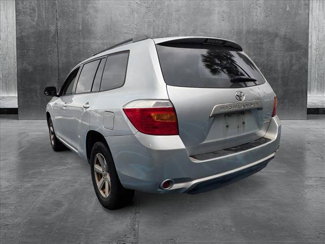 used 2010 Toyota Highlander car, priced at $8,915