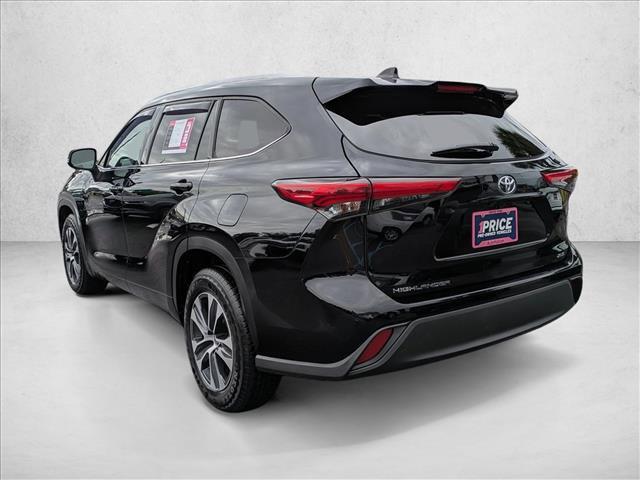 used 2020 Toyota Highlander car, priced at $24,748