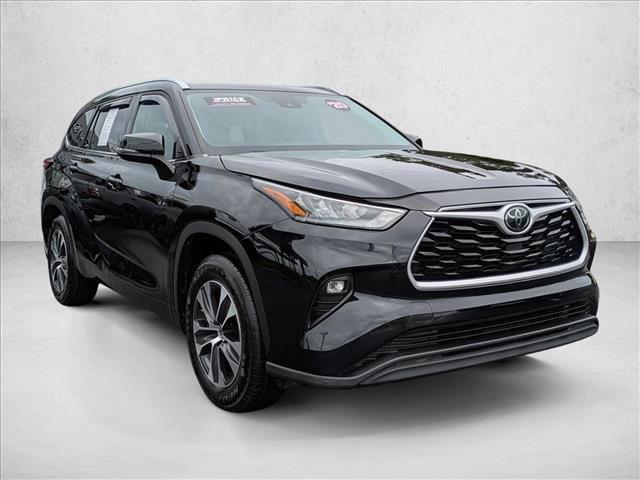 used 2020 Toyota Highlander car, priced at $24,748