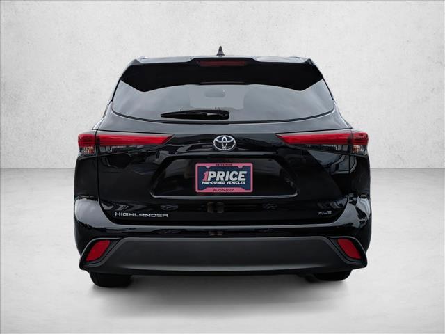 used 2020 Toyota Highlander car, priced at $24,748