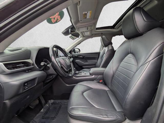 used 2020 Toyota Highlander car, priced at $24,748
