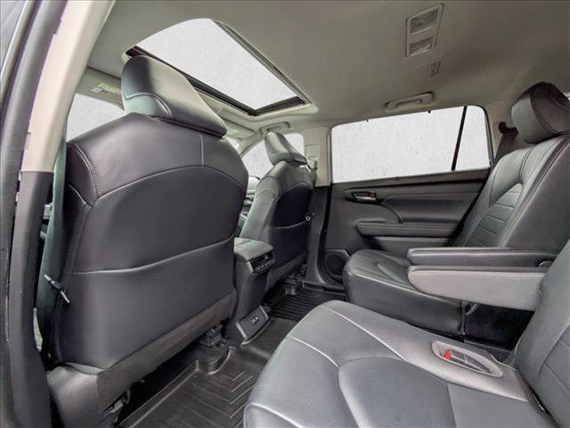 used 2020 Toyota Highlander car, priced at $24,748