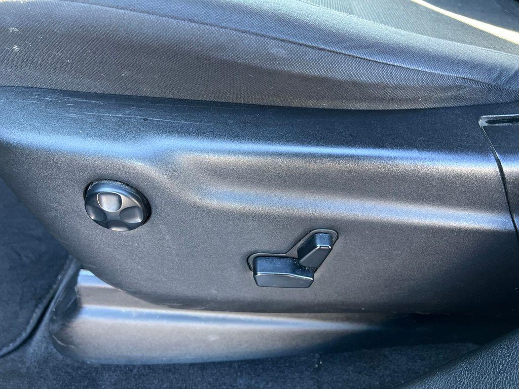 used 2016 Jeep Grand Cherokee car, priced at $13,959