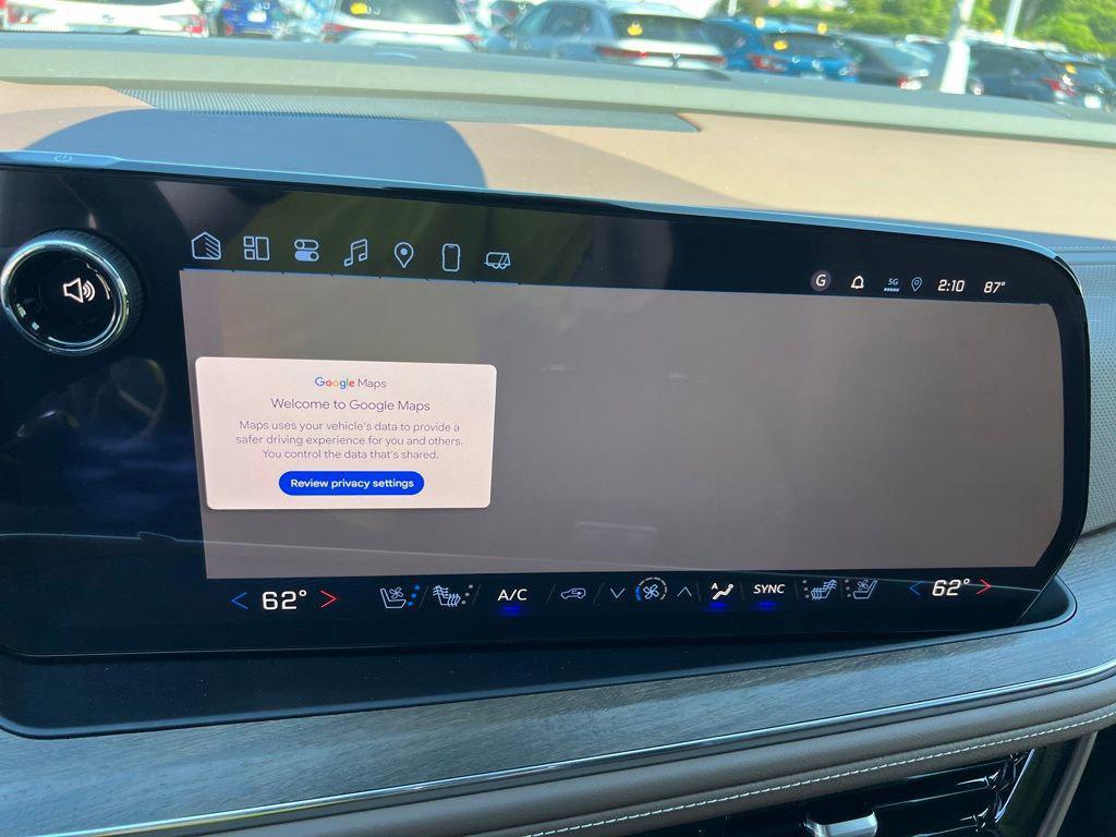new 2025 Chevrolet Suburban car, priced at $93,279