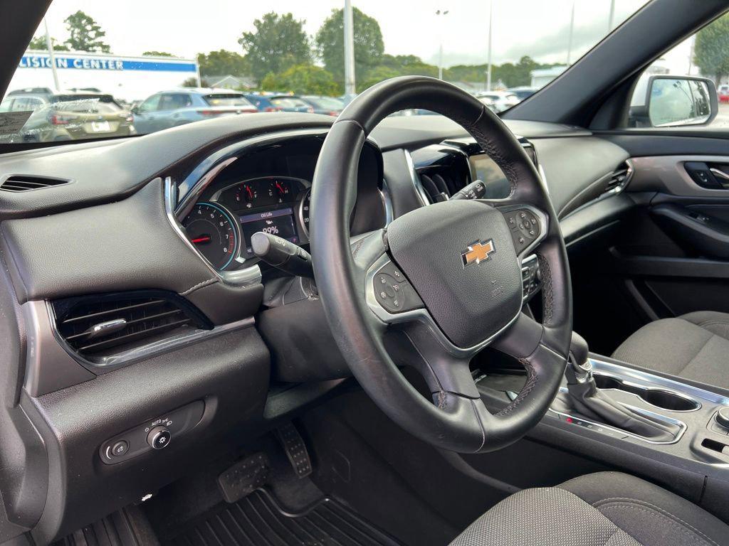 used 2023 Chevrolet Traverse car, priced at $33,593