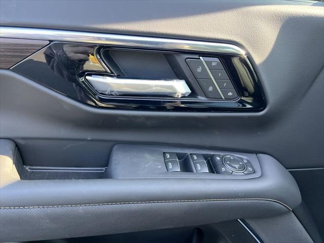 new 2025 Chevrolet Suburban car, priced at $80,435