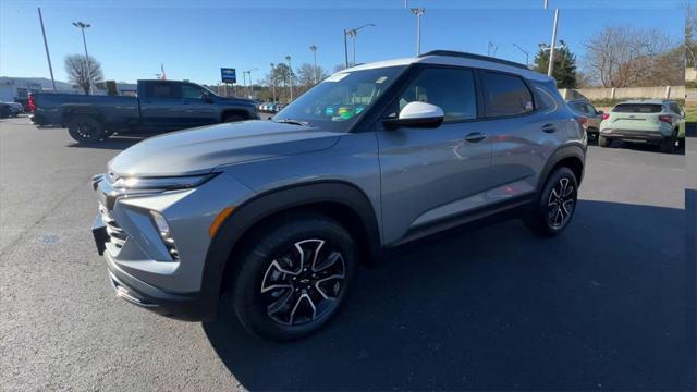 new 2025 Chevrolet TrailBlazer car, priced at $28,390