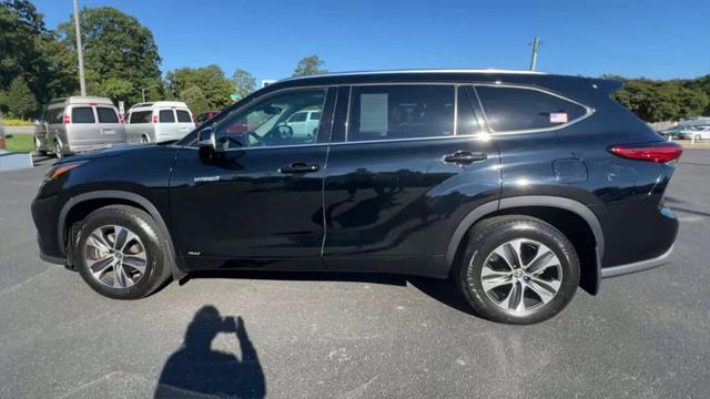 used 2021 Toyota Highlander Hybrid car, priced at $34,796