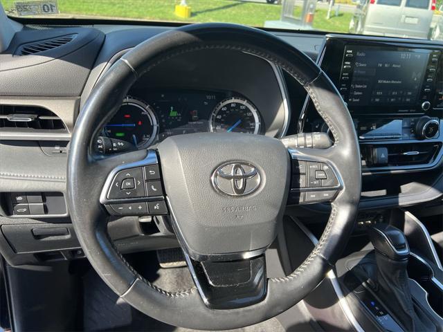 used 2021 Toyota Highlander Hybrid car, priced at $34,796