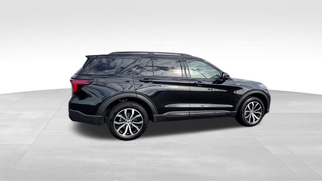 used 2025 Ford Explorer car, priced at $45,000